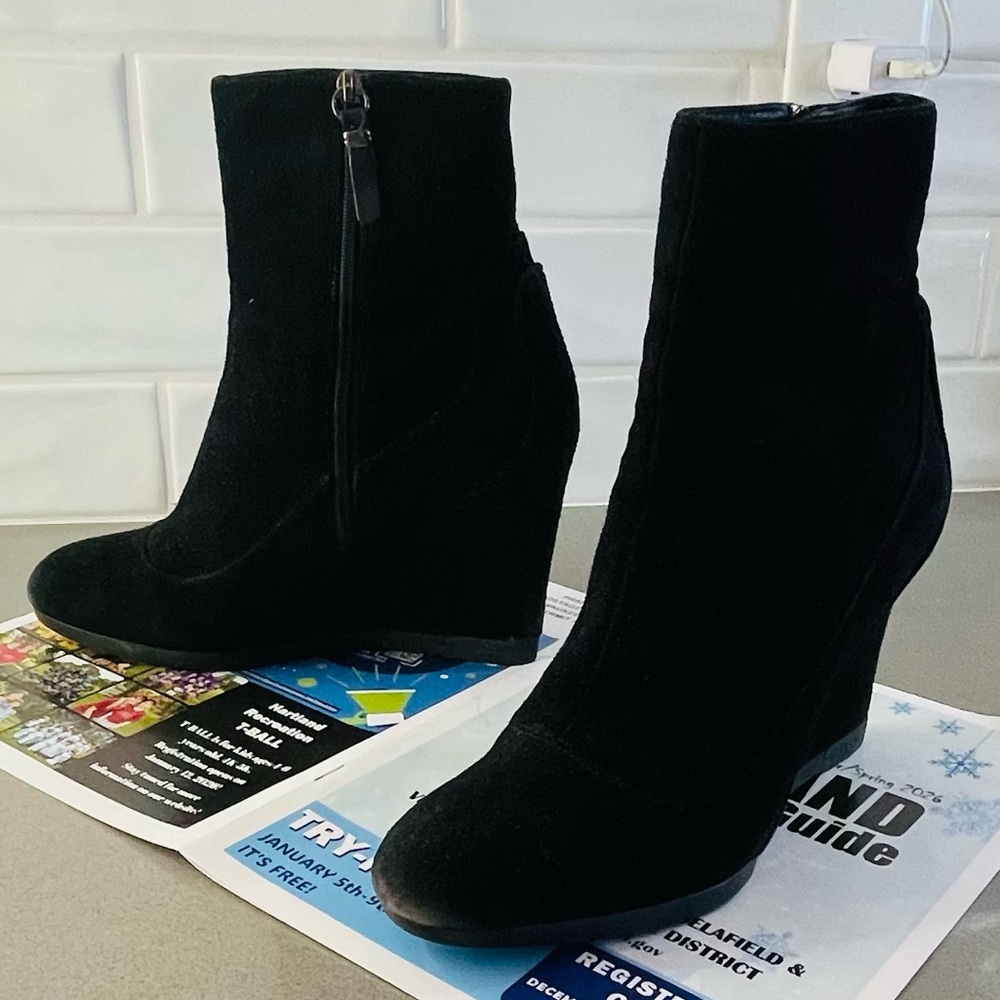 Via Spiga Black Wedge Ankle Boots